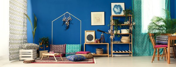 How to Choose the Right Pair of Cat-Eye Glasses for a Stylish, Professional Statement?